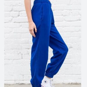 Brandy Melville Rosa Sweatpants/Joggers